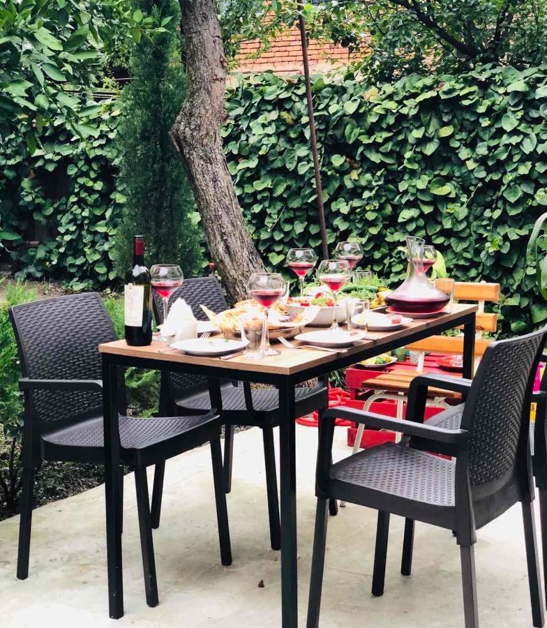 Sweet Apartment In Kutaisi Luaran gambar