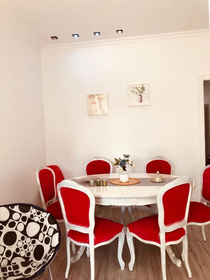 Sweet Apartment In Kutaisi Luaran gambar