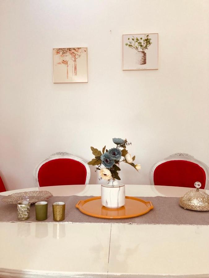 Sweet Apartment In Kutaisi Luaran gambar