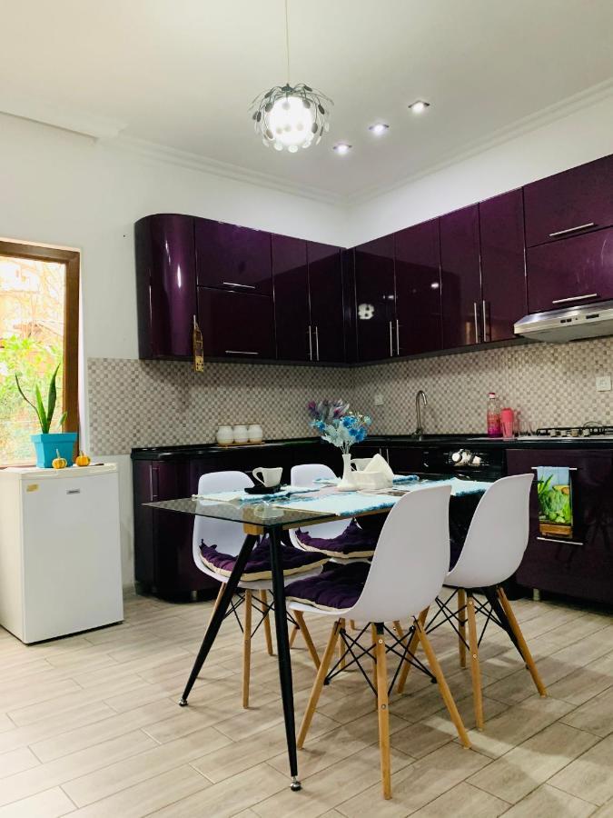 Sweet Apartment In Kutaisi Luaran gambar