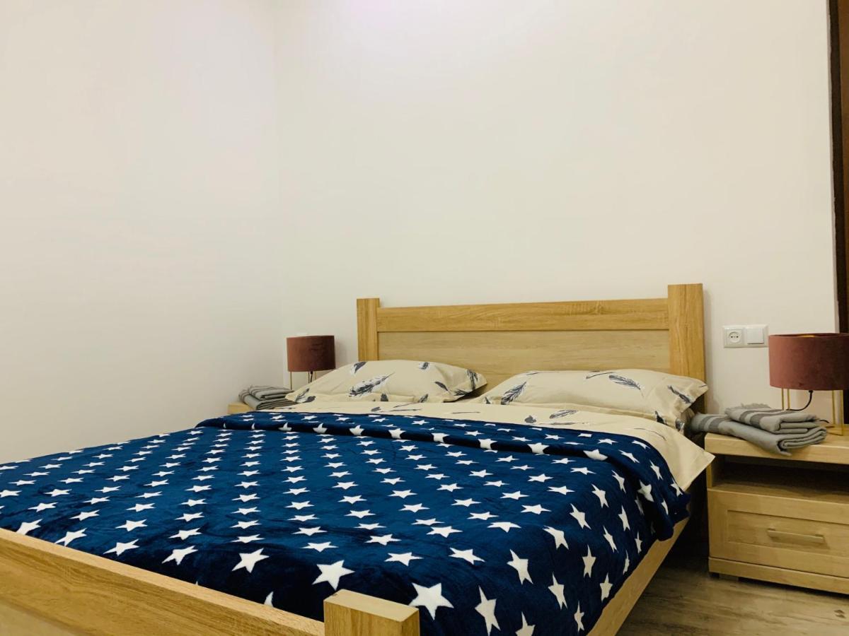 Sweet Apartment In Kutaisi Luaran gambar
