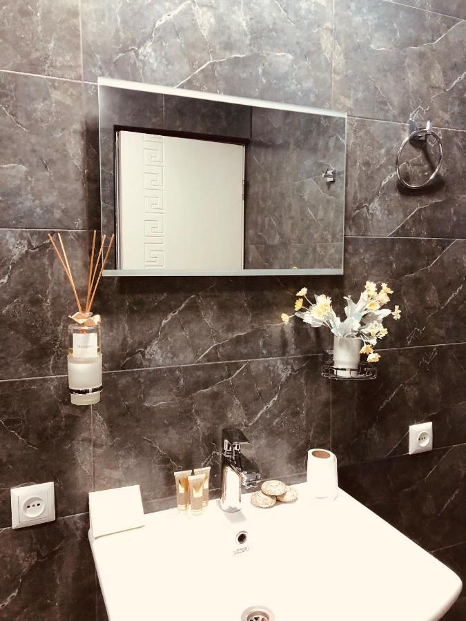 Sweet Apartment In Kutaisi Luaran gambar